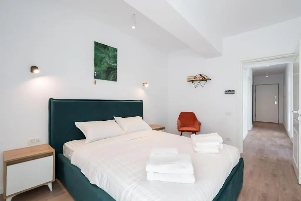 Apartment The Green - Family Oasis - Loft Voluntari Romania